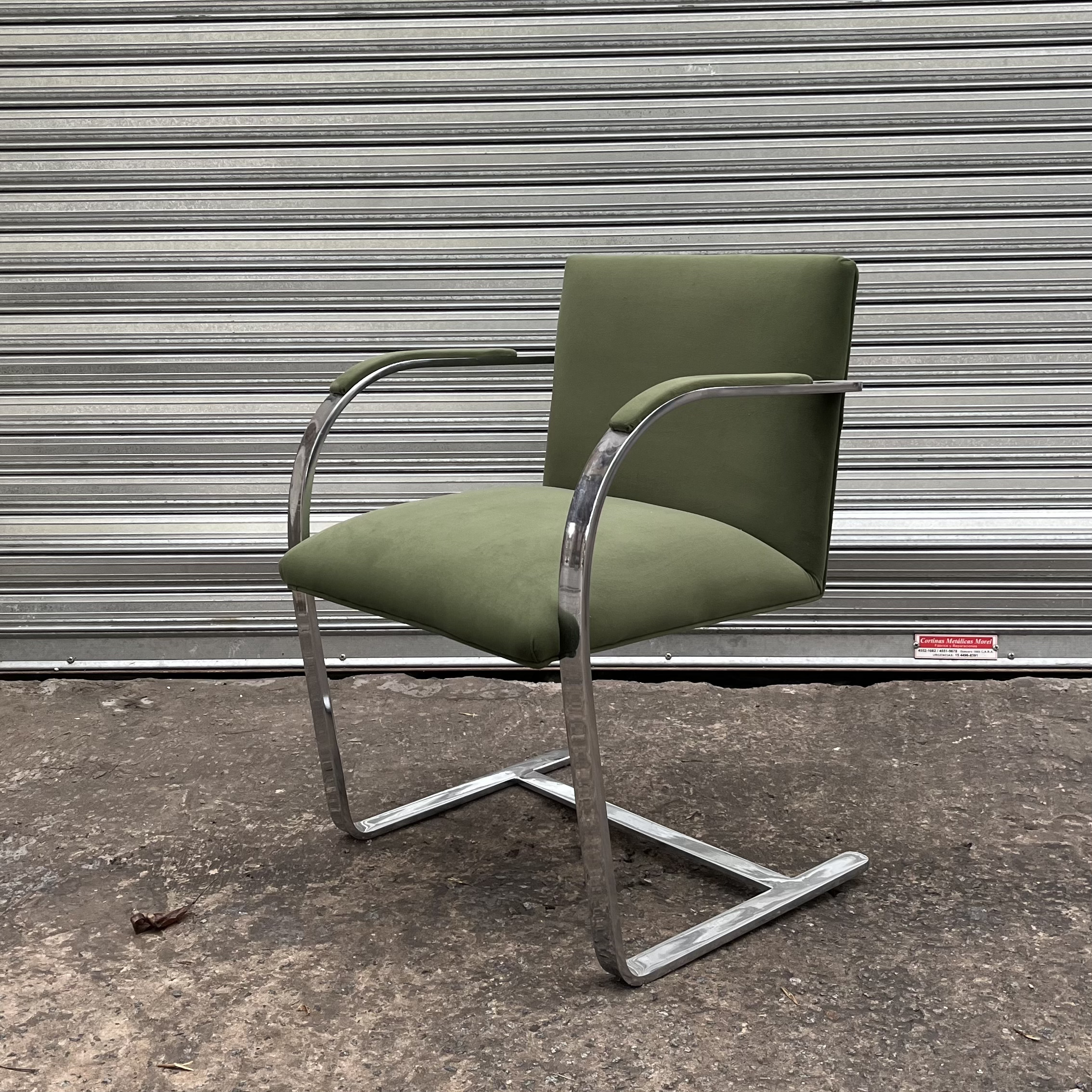 silla brno en pana verde